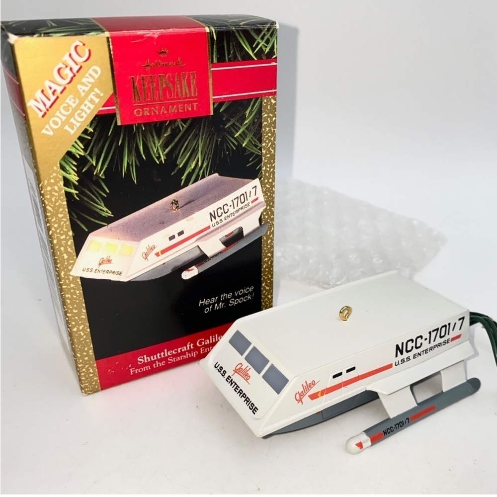 Shuttlecraft Galileo Magic Voice and Light Keepsake Ornament Box 1992 Hallmark